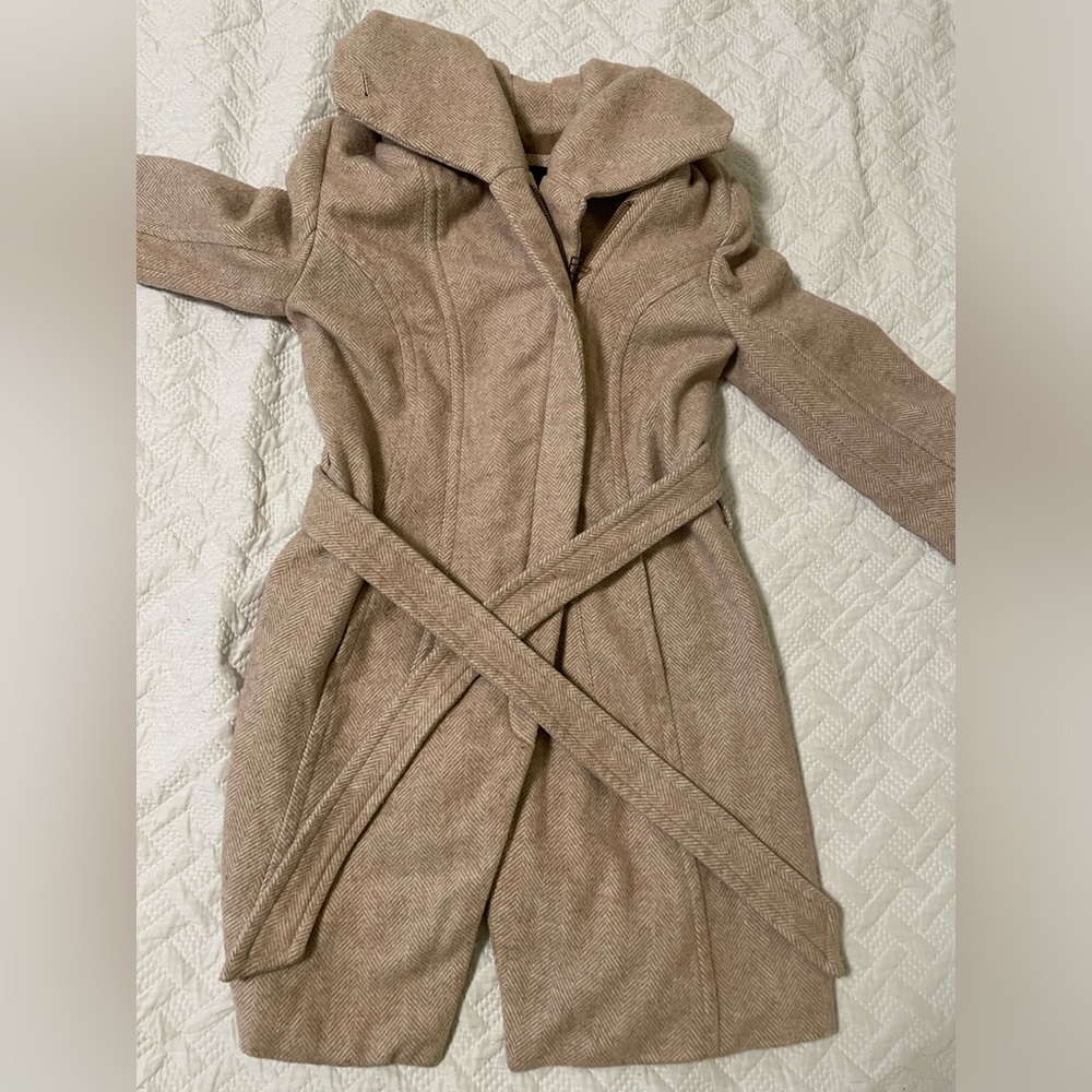 Zara Basics women’s beige hooded coat